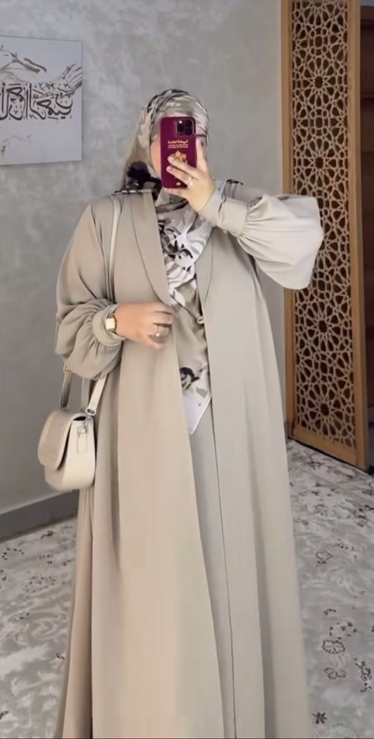 طقم التخرج